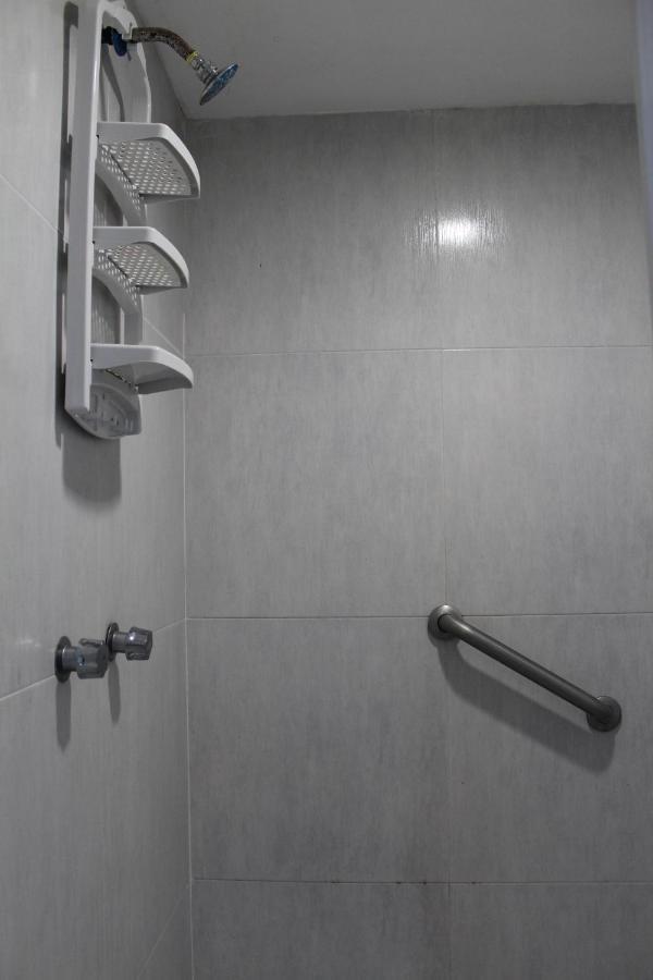 Htl & Suites Camino Real, Ubicacion, Parking, Facturamos كوليما المظهر الخارجي الصورة