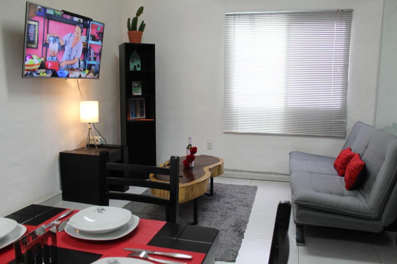 Htl & Suites Camino Real, Ubicacion, Parking, Facturamos كوليما المظهر الخارجي الصورة