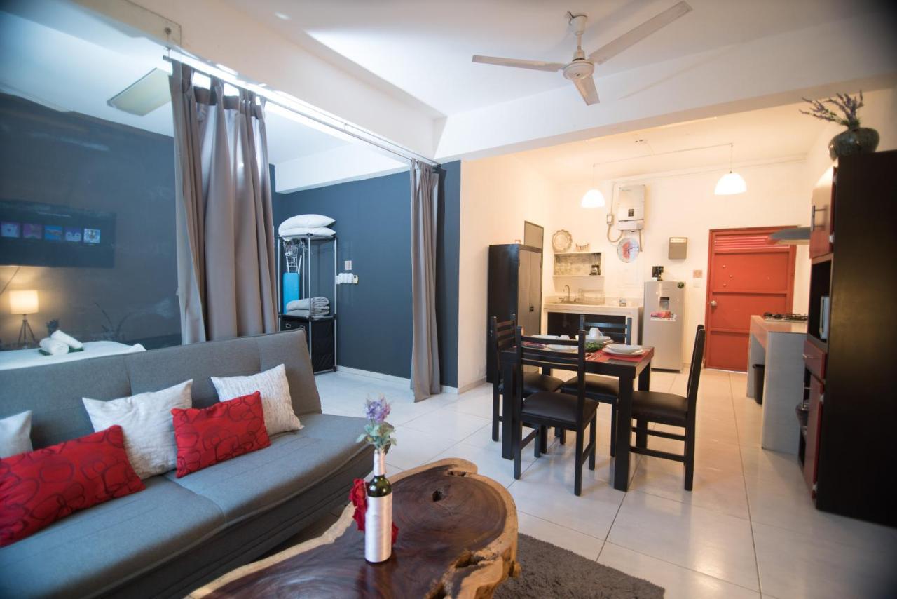 Htl & Suites Camino Real, Ubicacion, Parking, Facturamos كوليما المظهر الخارجي الصورة