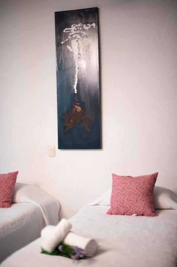 Htl & Suites Camino Real, Ubicacion, Parking, Facturamos كوليما المظهر الخارجي الصورة