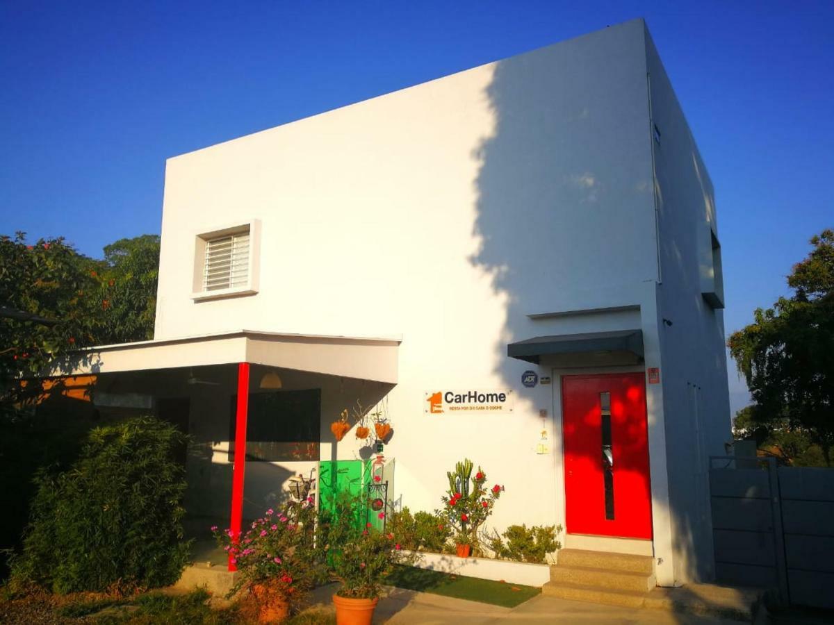 Htl & Suites Camino Real, Ubicacion, Parking, Facturamos كوليما المظهر الخارجي الصورة